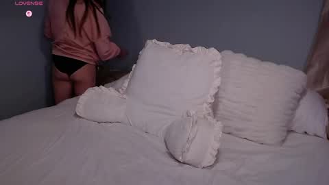 WickedWifeXO online show from 05-08-26, 01:11