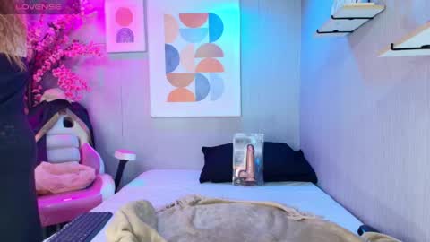 Snapshot of wife_mature chatting on 06-05-26, 12:22 sussy online show from 06-05-26, 12:22