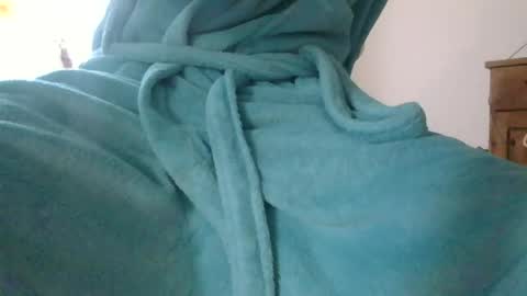 Snapshot of wifewatcher123 chatting on 06-11-26, 05:38 wifewatcher123 online show from 06-11-26, 05:38