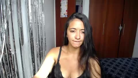 Snapshot of wifhot chatting on 05-20-26, 07:20 Ilauren online show from 05-20-26, 07:20