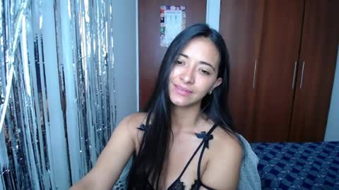 Snapshot of wifhot chatting on 06-08-26, 09:20 Ilauren online show from 06-08-26, 09:20