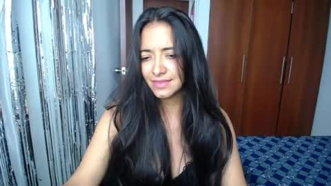 Snapshot of wifhot chatting on 06-20-26, 01:47 Ilauren online show from 06-20-26, 01:47