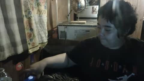 Snapshot of wigper chatting on 03-10-26, 03:33 wigper online show from 03-10-26, 03:33