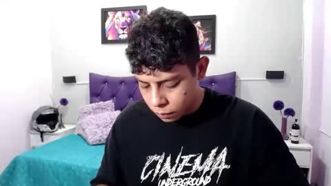 wiilliam online show from 09-18-25, 05:04