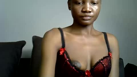 Snapshot of wild_flowerrr chatting on 07-01-26, 12:01 wifey online show from 07-01-26, 12:01