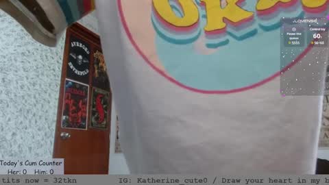 Snapshot of wild_kittys chatting on 03-06-25, 10:04 Katherine and James online show from 03-06-25, 10:04