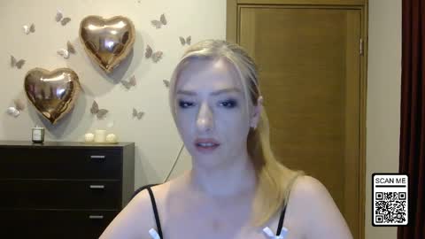 Snapshot of wild_silk_desire chatting on 06-09-26, 03:34 Alina online show from 06-09-26, 03:34
