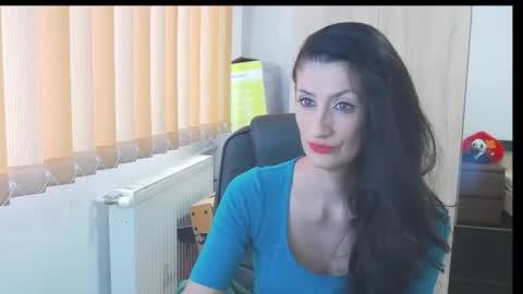 Bea online show from 11-07-25, 07:08