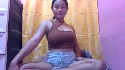 wildchilly_pearl19 online show from 06-08-26, 01:22