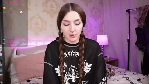 .. alice .. online show from 12-01-25, 03:22