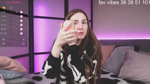 .. alice .. online show from 04-03-26, 12:30