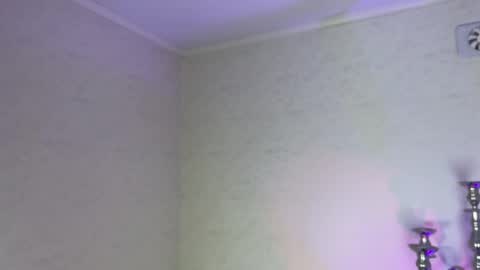 Snapshot of wildfairiesheaven chatting on 06-09-26, 02:01 OF JunoHoly online show from 06-09-26, 02:01