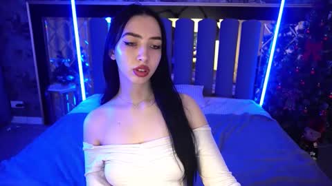 Alena online show from 12-19-25, 07:04