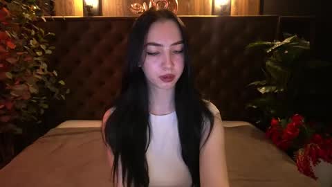 Snapshot of wildkittenx_ chatting on 05-01-26, 06:18 Alena online show from 05-01-26, 06:18