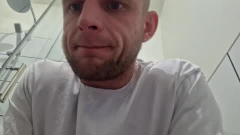 wildmike93 online show from 02-05-26, 09:08