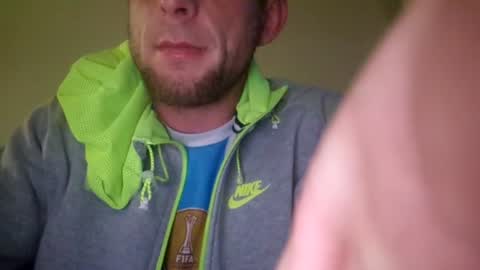 Snapshot of wildmike93 chatting on 07-07-26, 07:29 wildmike93 online show from 07-07-26, 07:29