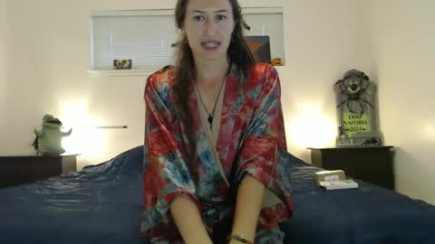 WildRose L - check my Pinned tweet if you dont see me online within 5 minutes after Ive sent email notifications online show from 10-27-25, 12:47