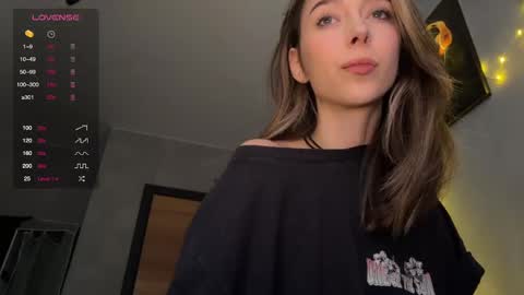 Snapshot of wildsable_ chatting on 02-18-25, 12:06 wildsable_ online show from 02-18-25, 12:06