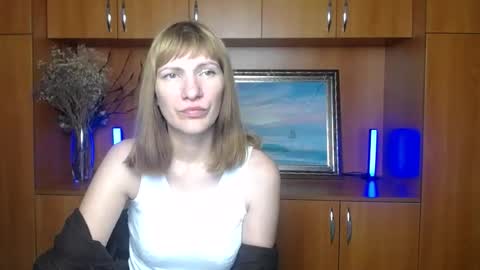 Rosalinda online show from 07-04-26, 06:47