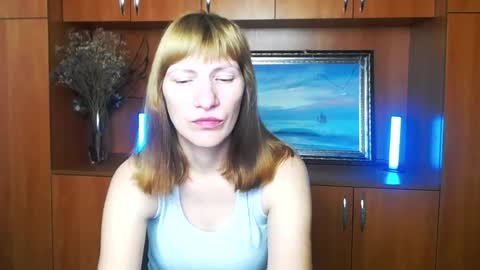 Rosalinda online show from 07-14-26, 06:40