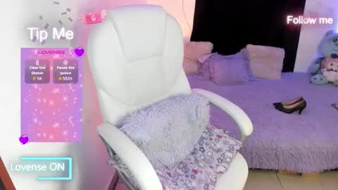 sofia and will online show from 10-29-25, 01:08