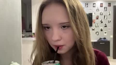 Olivia online show from 12-18-25, 03:18