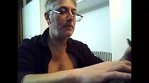 Snapshot of willfire71 chatting on 01-02-25, 09:54 Willfire71 online show from 01-02-25, 09:54