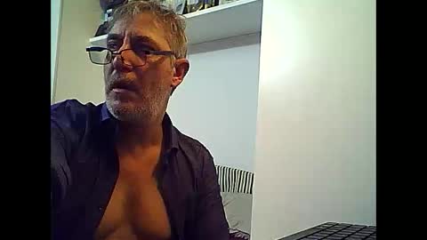 Snapshot of willfire71 chatting on 01-04-25, 04:11 Willfire71 online show from 01-04-25, 04:11