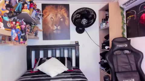 Dracko online show from 09-19-25, 02:57