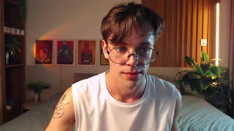 William online show from 04-09-26, 01:38