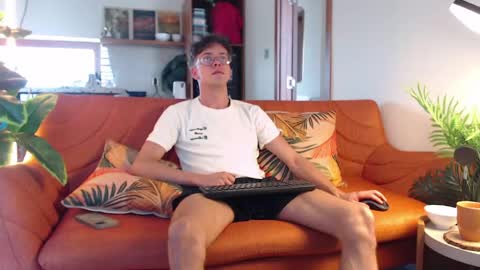 William online show from 04-22-26, 05:10