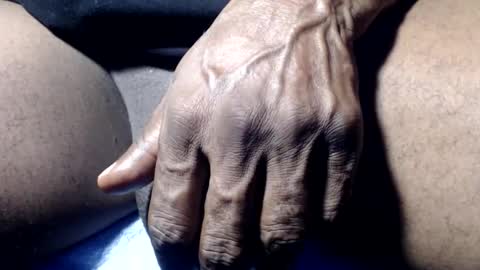 willianel online show from 12-19-25, 05:03