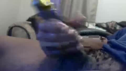 Snapshot of willied1985 chatting on 10-21-25, 12:17 willy d bbc uncut bigdick edging online show from 10-21-25, 12:17