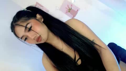 LE XI online show from 02-15-26, 10:17