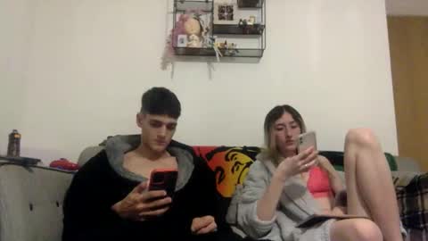 willy_est_95 online show from 04-23-26, 12:12