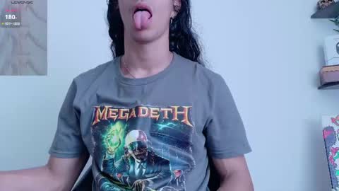 willy_veins online show from 06-17-26, 04:08