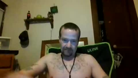 Snapshot of willydogg83 chatting on 05-17-26, 01:25 willydogg83 online show from 05-17-26, 01:25
