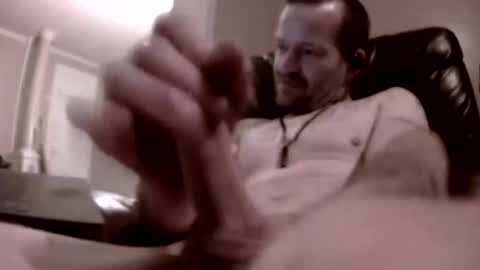Snapshot of willydogg83 chatting on 07-22-26, 04:59 willydogg83 online show from 07-22-26, 04:59