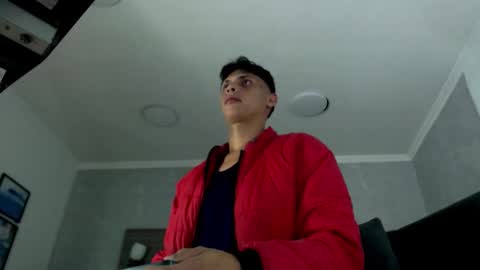 Wiltom online show from 12-05-25, 03:48