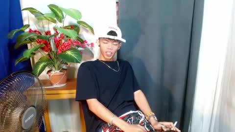 Snapshot of win_boy chatting on 07-31-26, 09:52 win_boy online show from 07-31-26, 09:52