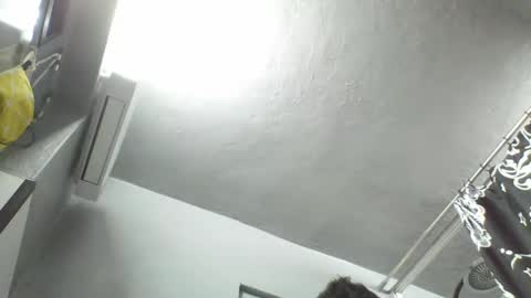 Snapshot of windowpane5 chatting on 12-25-24, 12:05 windowpane online show from 12-25-24, 12:05