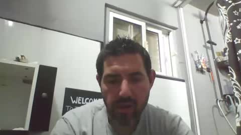 Snapshot of windowpane5 chatting on 01-02-25, 06:23 windowpane online show from 01-02-25, 06:23