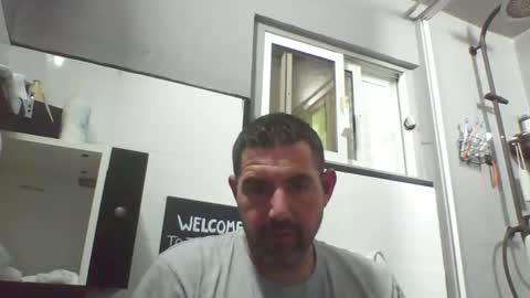 Snapshot of windowpane5 chatting on 01-16-25, 06:06 windowpane online show from 01-16-25, 06:06