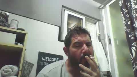 Snapshot of windowpane5 chatting on 10-09-25, 04:49 windowpane online show from 10-09-25, 04:49