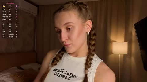 Snapshot of windylesiak chatting on 04-15-26, 07:10 Sofia online show from 04-15-26, 07:10