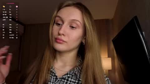 Snapshot of windylesiak chatting on 04-17-26, 06:00 Sofia online show from 04-17-26, 06:00