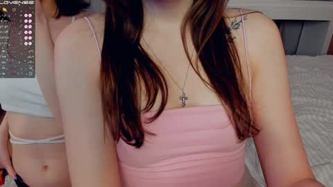 Amalia and Mia online show from 01-25-25, 07:17