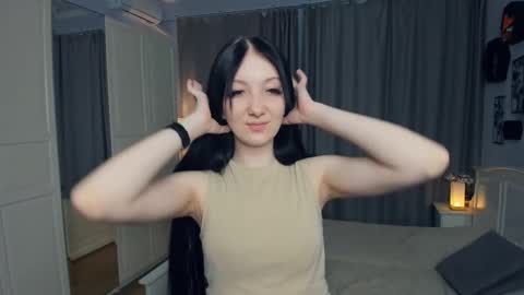 Amalia and Mia online show from 03-01-26, 02:19