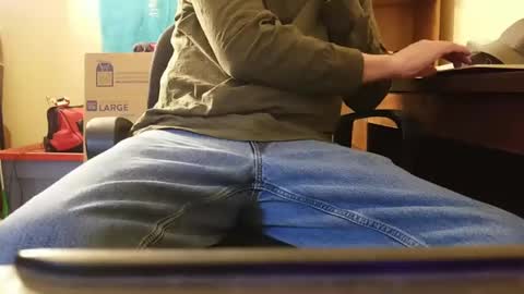 Winertzo29 online show from 11-17-25, 07:08