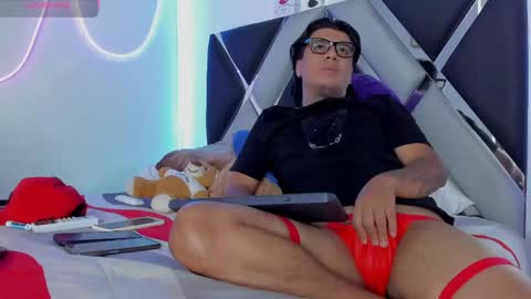 winniepooh_69 online show from 05-15-26, 11:01
